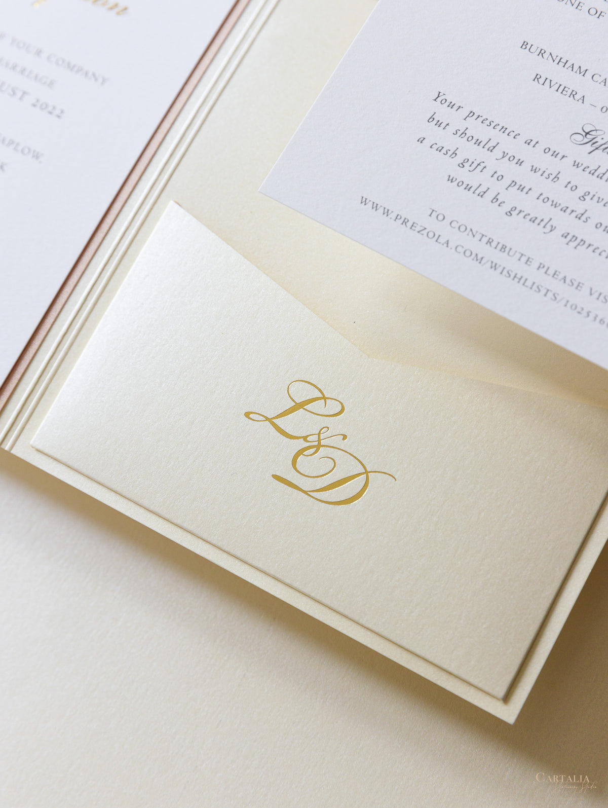 Lieu: invitations de mariage Hedsor House en poche | Commission sur mesure L&D