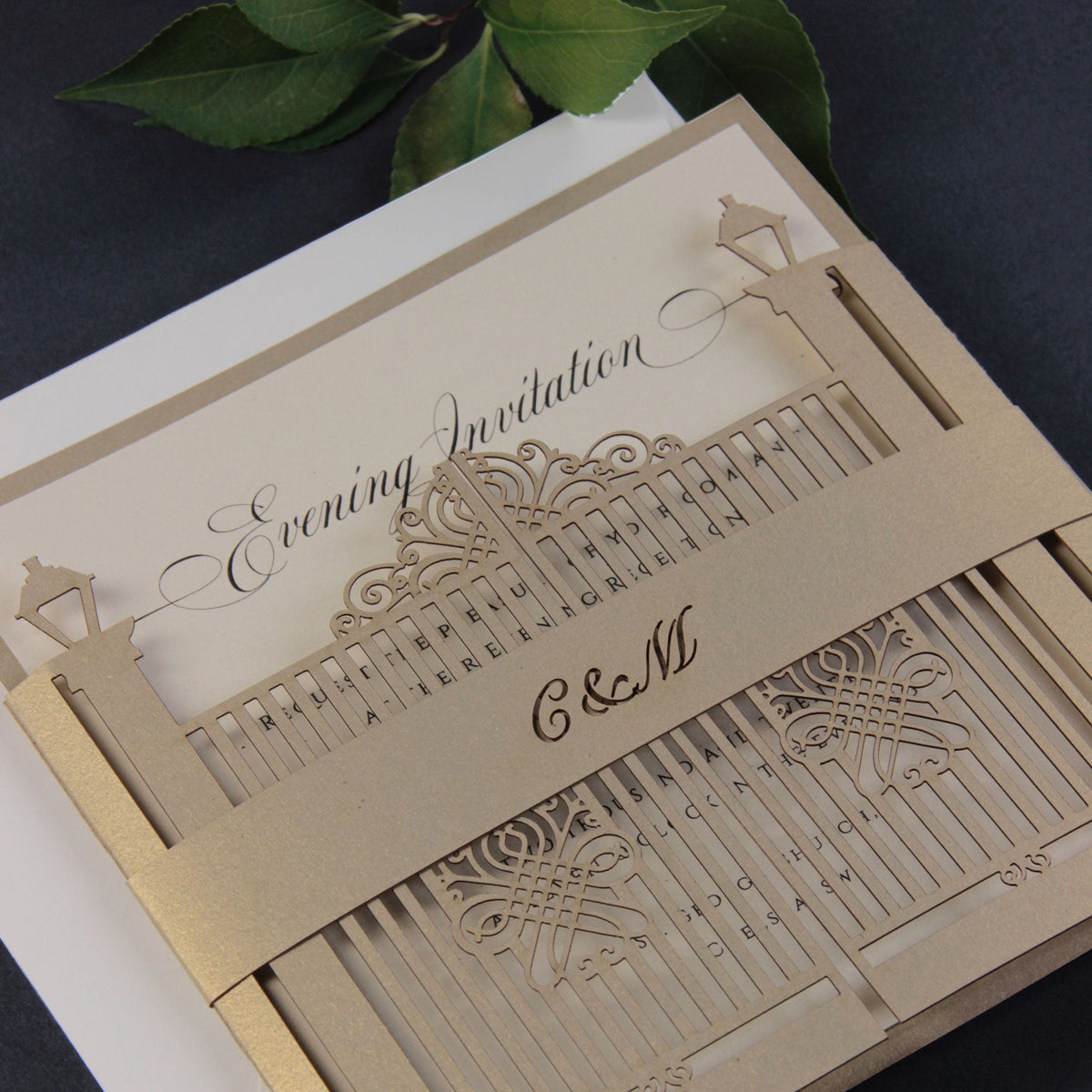 Ornemental Gate Laser Cut Evening Reception Reception avec bande de ventre