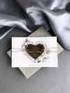 Salva la data floreale blu acciaio con magnete esagonale in plexi a forma di cuore geometrico a specchio dorato