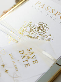 Mariage du passeport Sauvegarder le vélin de datte avec une carte d'embarquement d'or, un mariage à l'étranger, un mariage à destination, un mariage de voyage, un billet d'avion