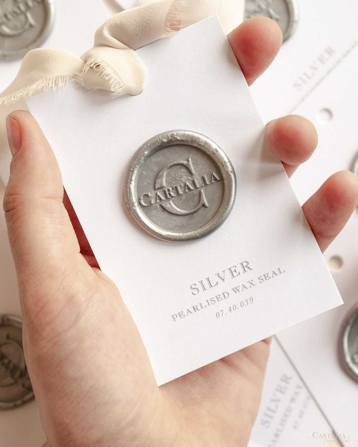 Wax Seal in Silver Pearlised