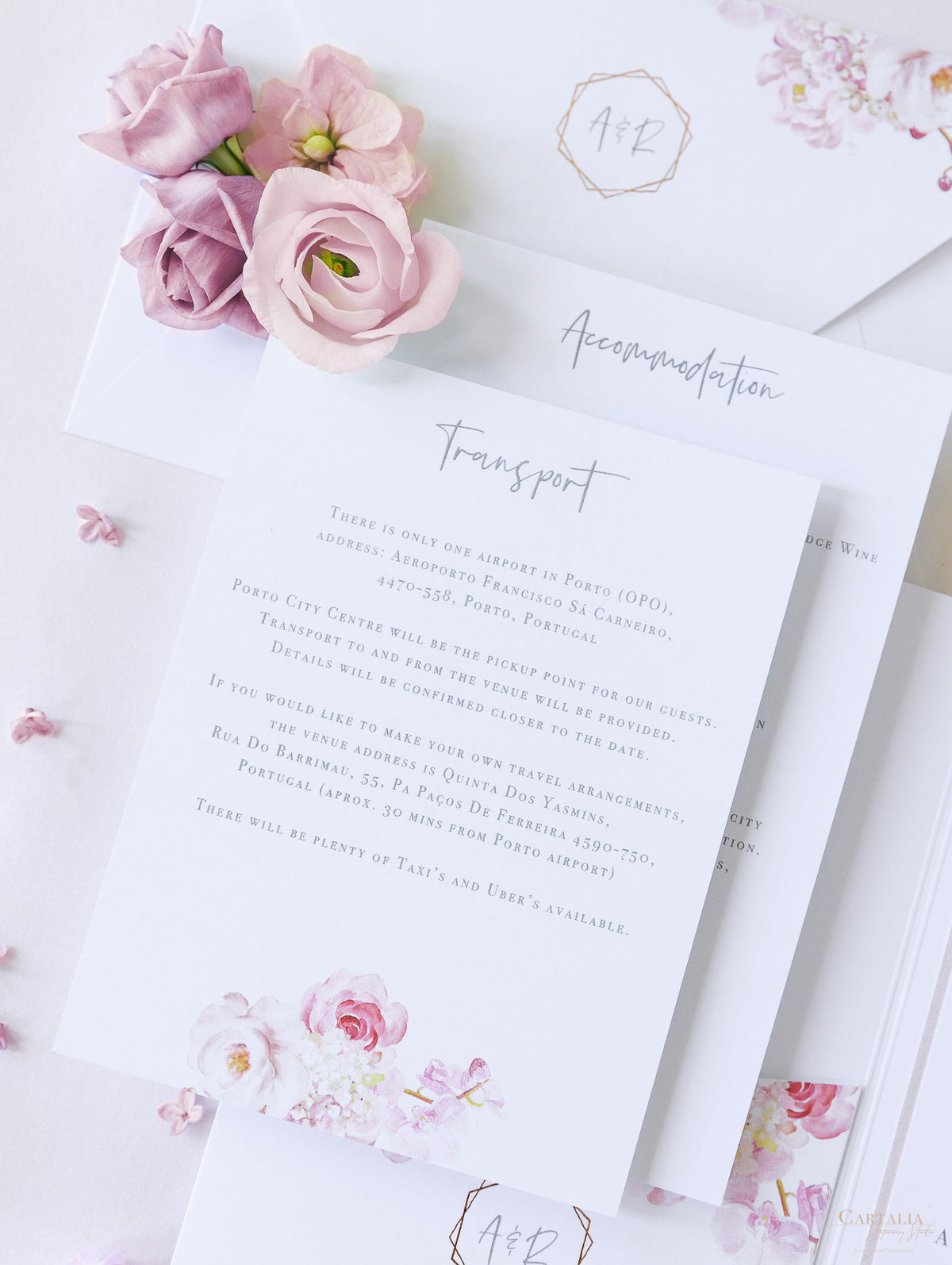 Luxury Floral Pocketstyle Wedding Invitation in White & Pink with 4 Cards and Real Foil