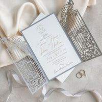 Foil de luxe Golden Ornemental Gate Laser Coup Le jour du mariage Invitation avec feuille d'or Calligraphie moderne