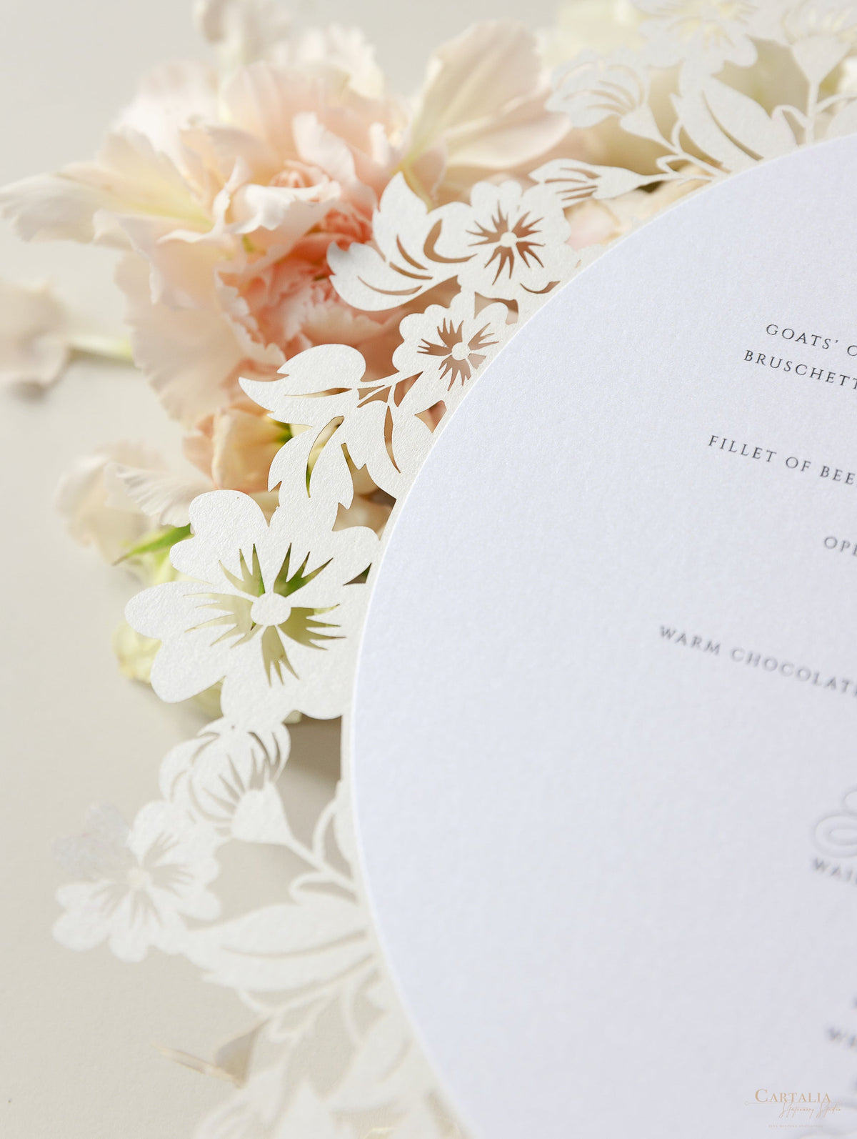 Romantic Plate Menu Cards with Intricate Laser Cutting