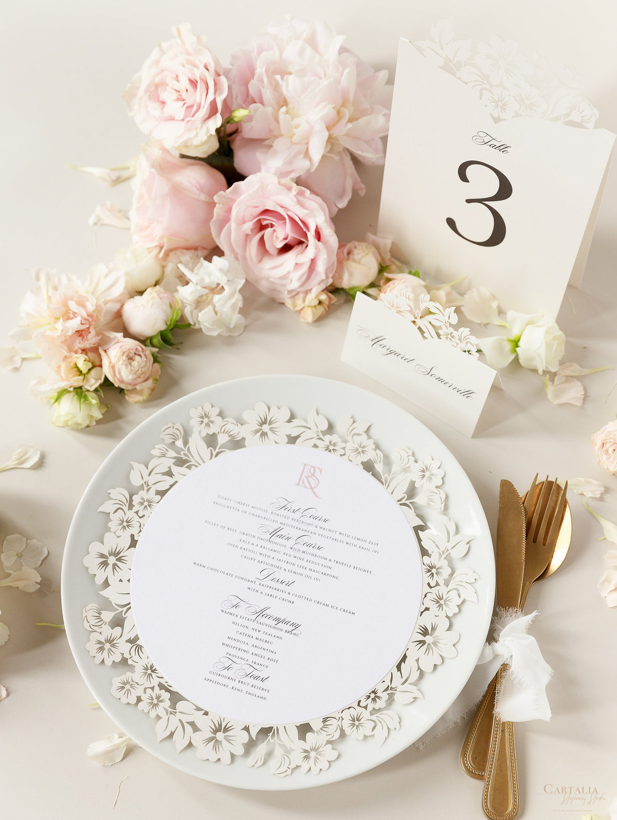 Romantic Plate Menu Cards with Intricate Laser Cutting