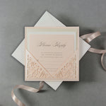 Invito serale stile morbido pesca con pizzo tagliato al laser estraibile + biglietto RSVP
