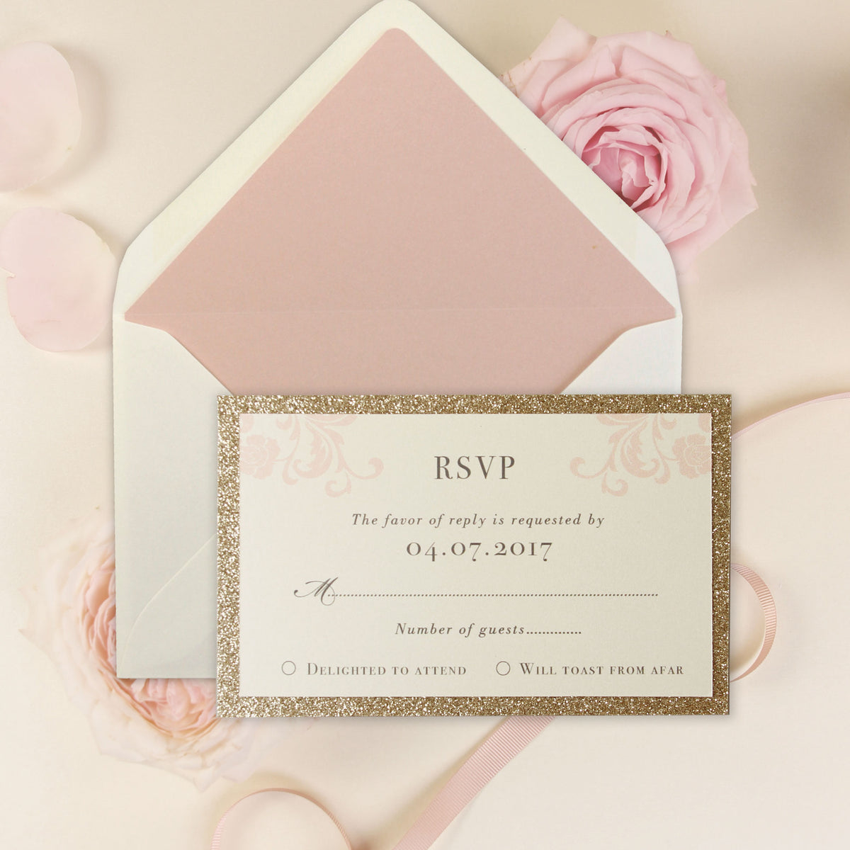 Luxury d'opulence rose rose avec des paillettes dorées un RSVP / Save the Date